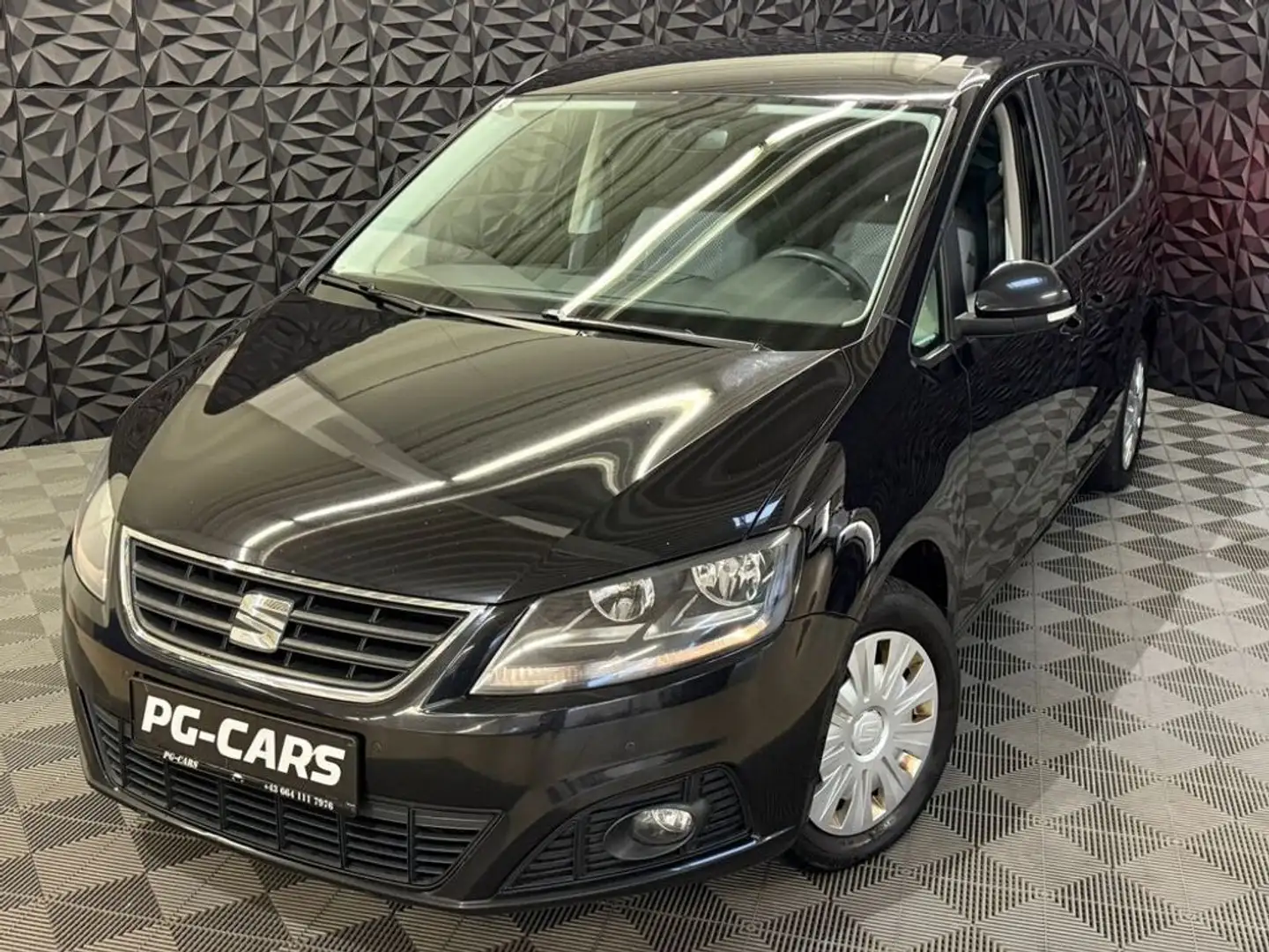 SEAT Alhambra 2.0 TDI 20th Anniversary Schwarz - 1