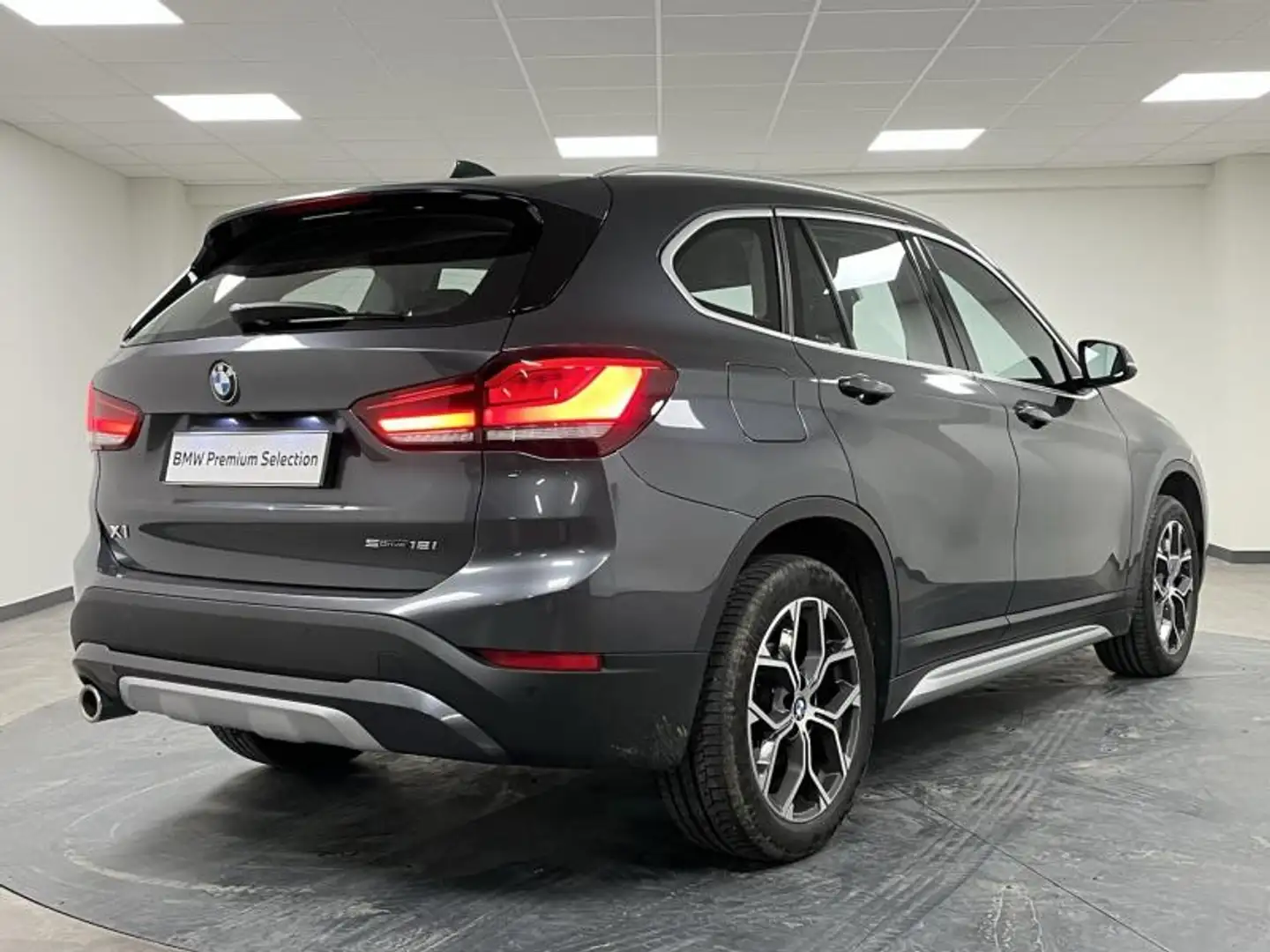 BMW X1 sDrive18iA 136ch xLine DKG7 Gris - 2