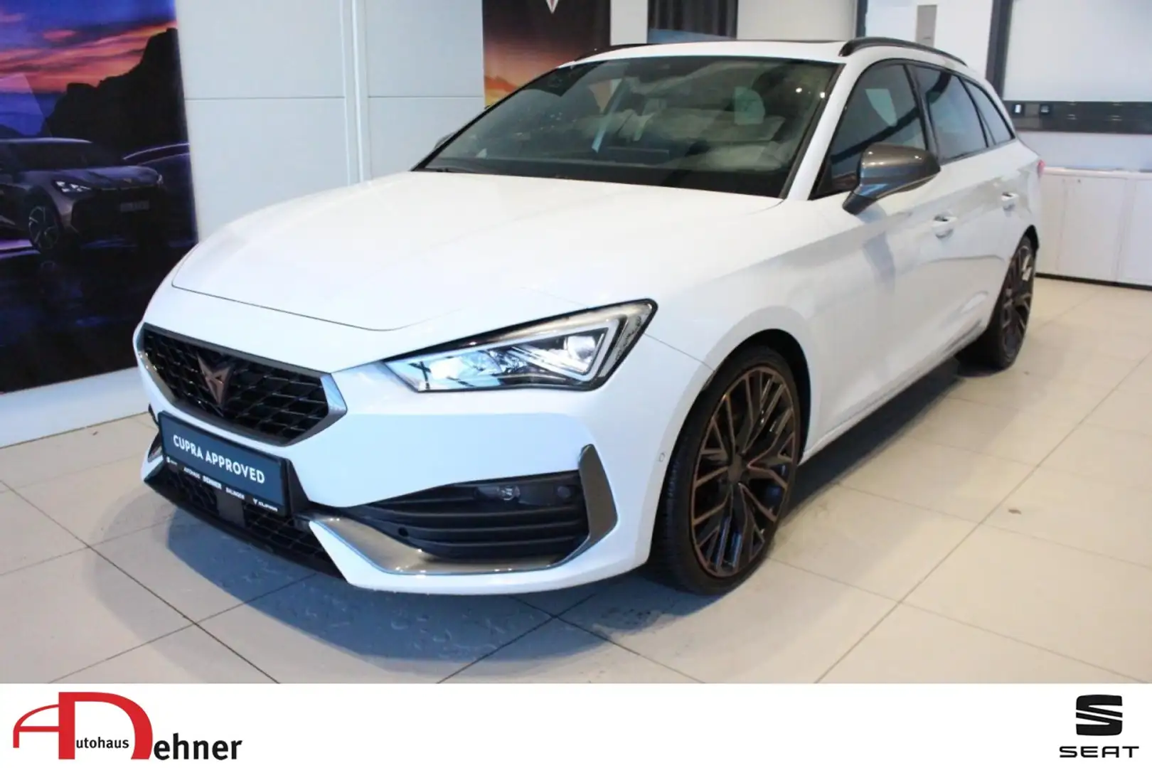 CUPRA Leon Sportstourer VZ 310PS ALLRAD+4JGAR+AHK+PANO Klima Weiß - 1