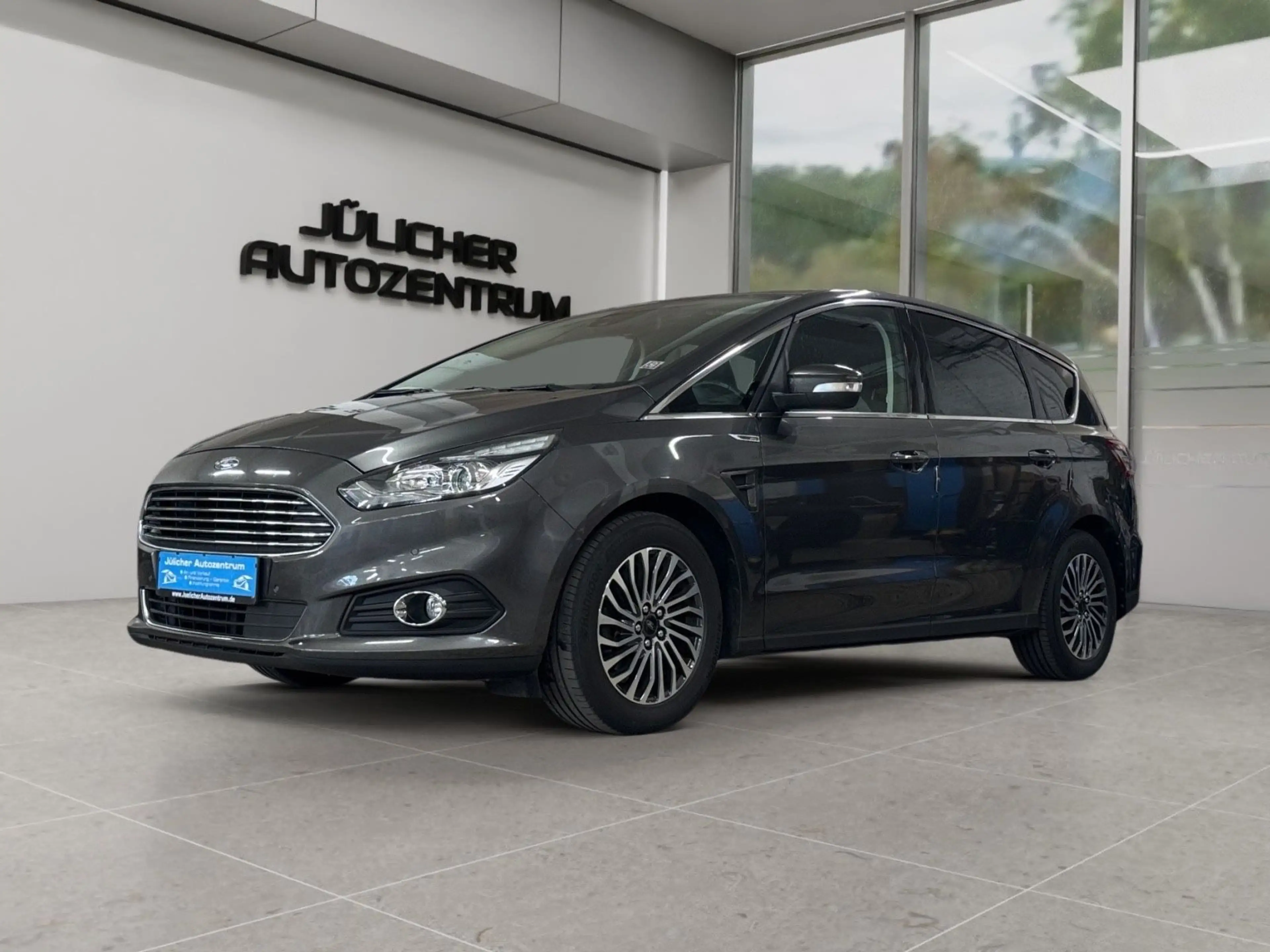 Ford S-Max Titanium Business Automatik / 7 Sitzer — photo 4