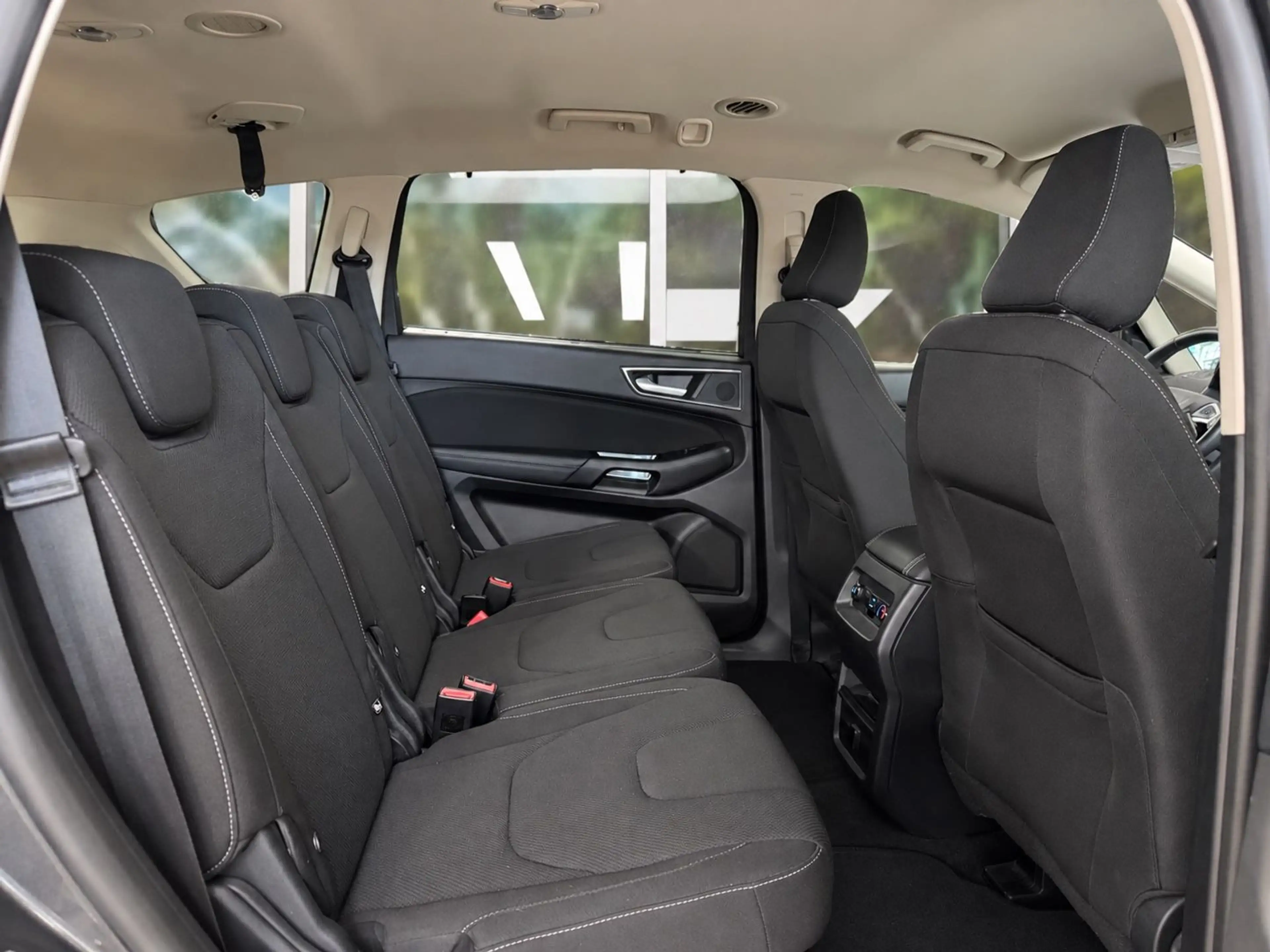 Ford S-Max Titanium Business Automatik / 7 Sitzer — photo 8