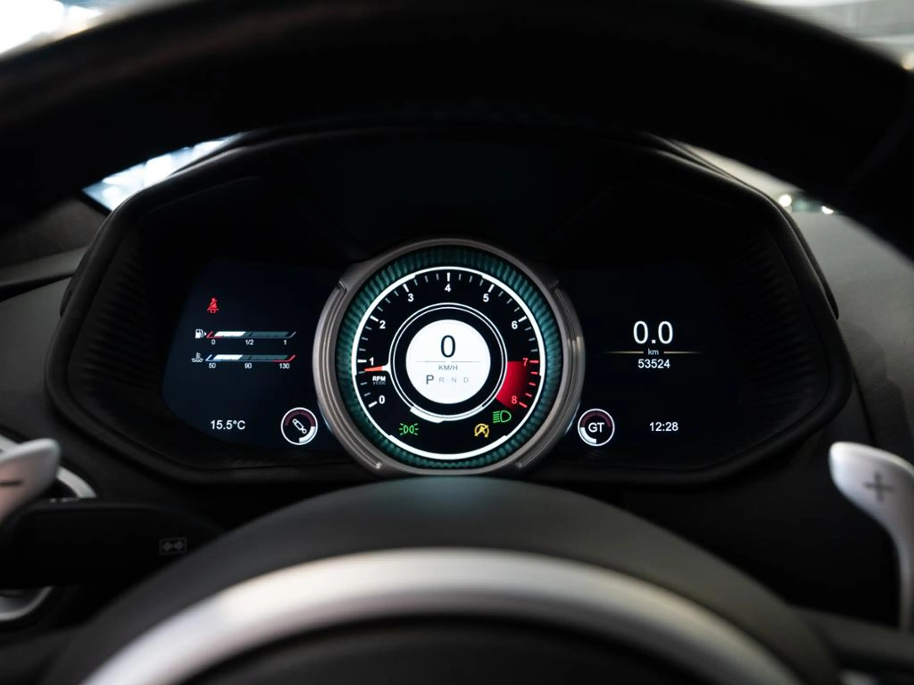 Aston Martin V8 DB11  Coupe Aston Martin Hamburg — photo 7