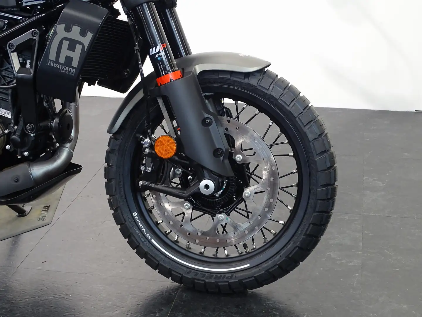 Husqvarna Svartpilen 401 Nero - 2