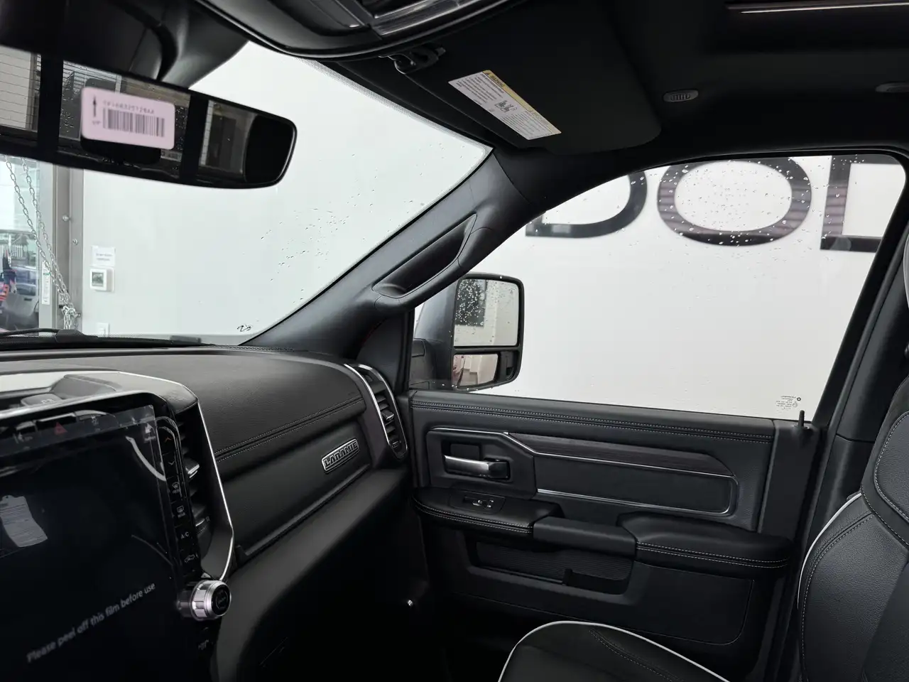 RAM 3500 снимка RAM 3500
