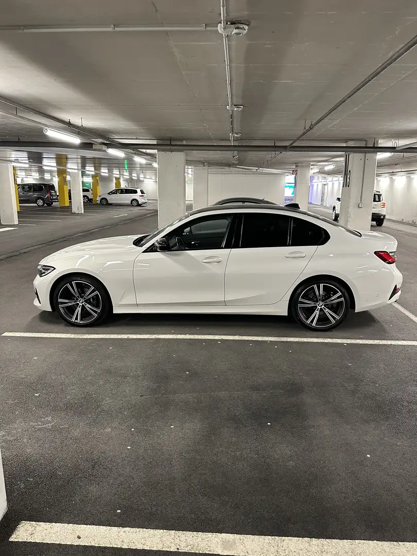 BMW 318 318d Sport Line Aut. - 1