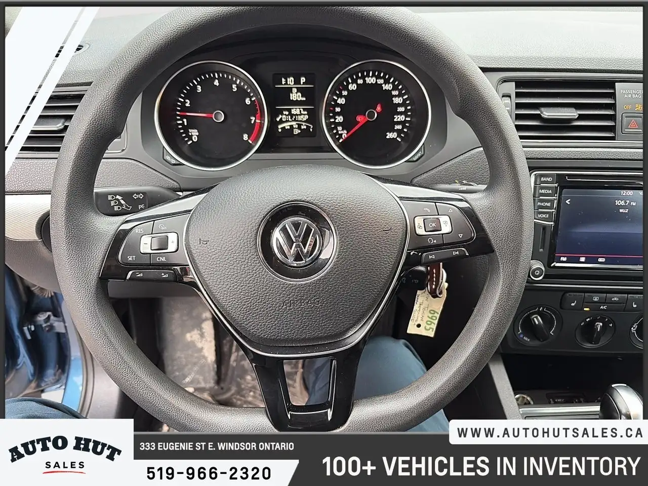 Volkswagen Jetta снимка Volkswagen Jetta
