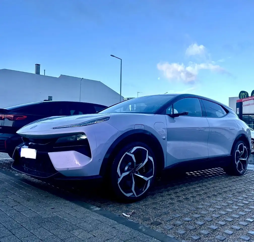 Lotus Eletre 2024