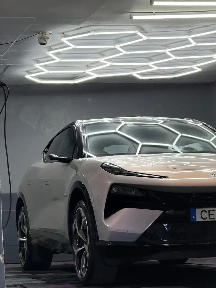 Lotus Eletre 2024