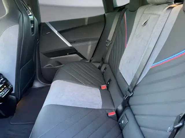 BMW iX xDrive45 I20 Ansicht 10