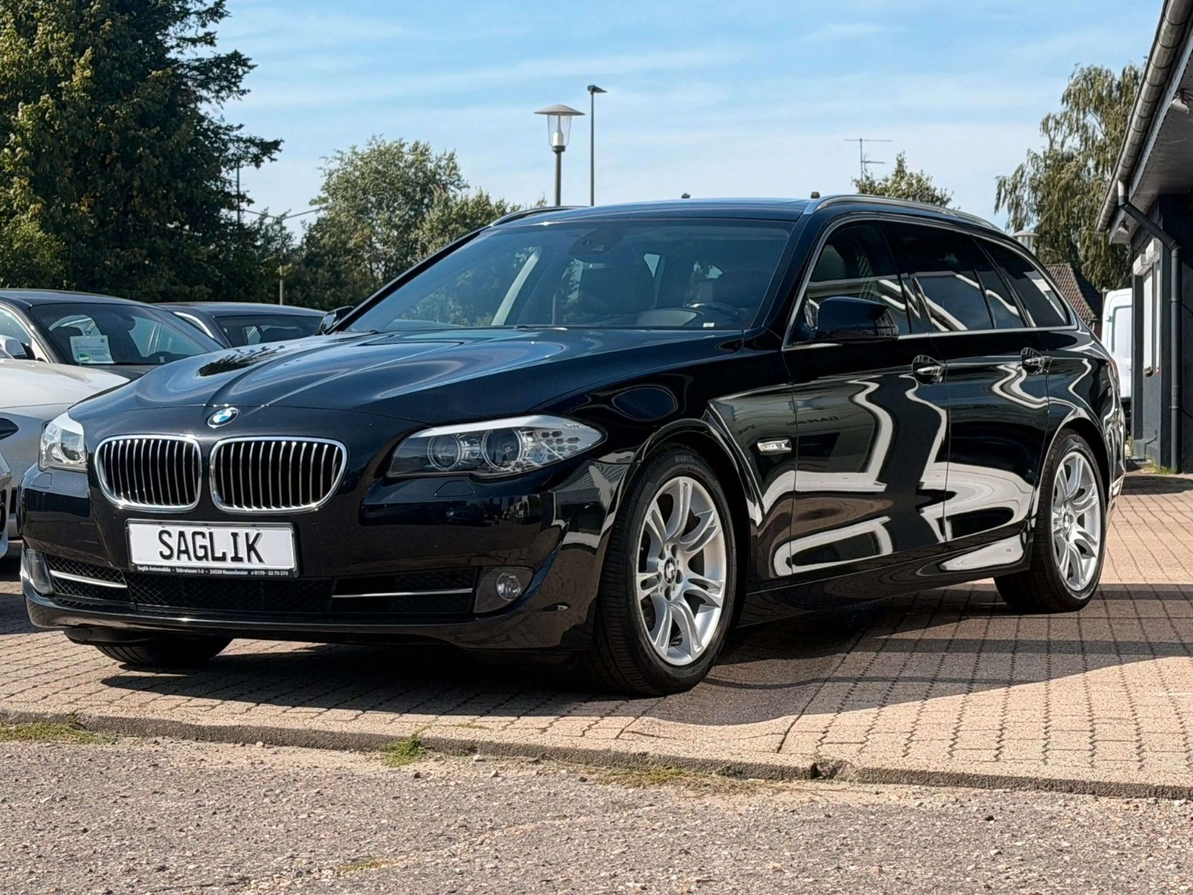 BMW 523 i Touring Aut./ Panorama/ Leder/ Head-Up — photo 4