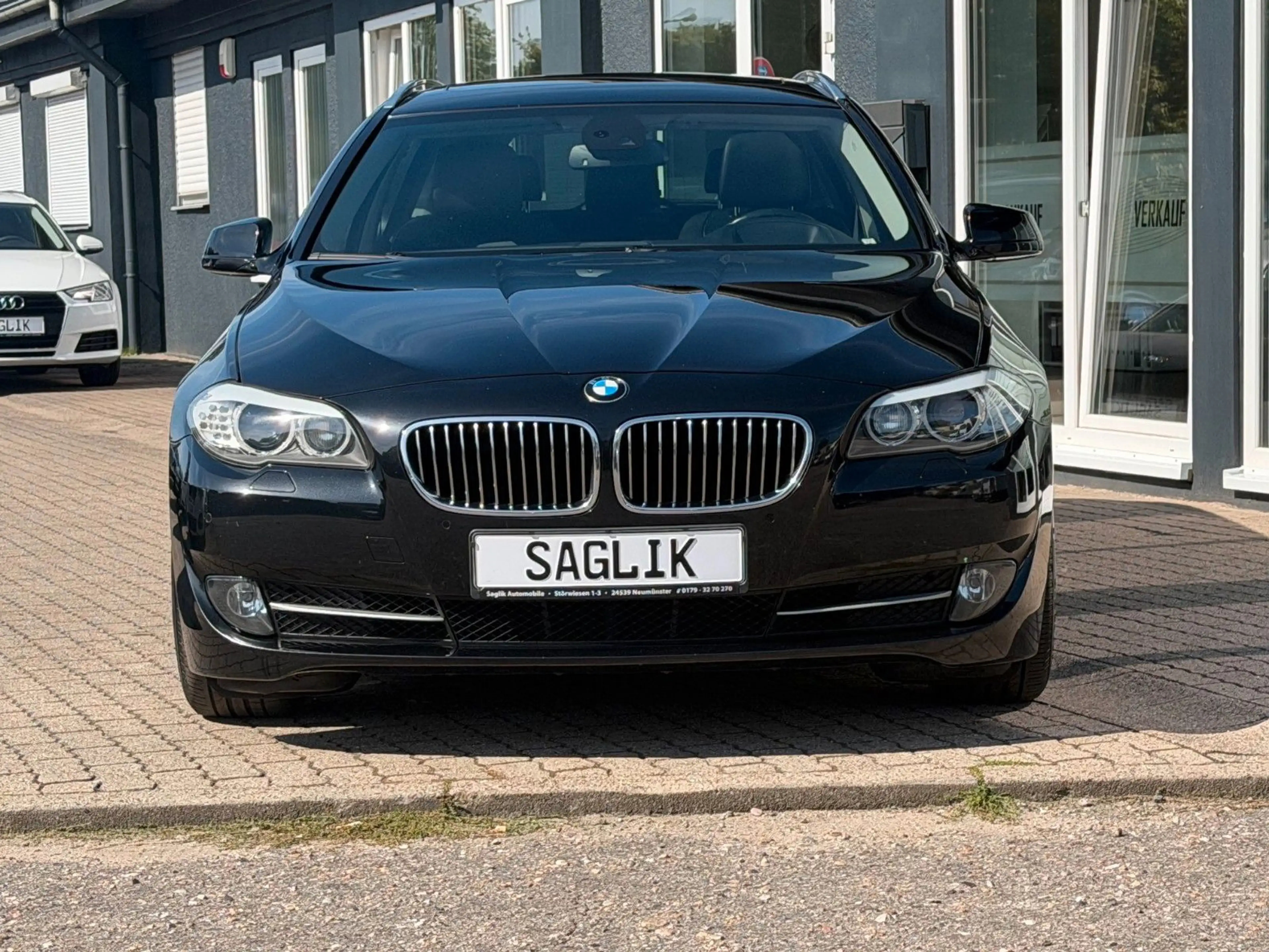 BMW 523 i Touring Aut./ Panorama/ Leder/ Head-Up — photo 3