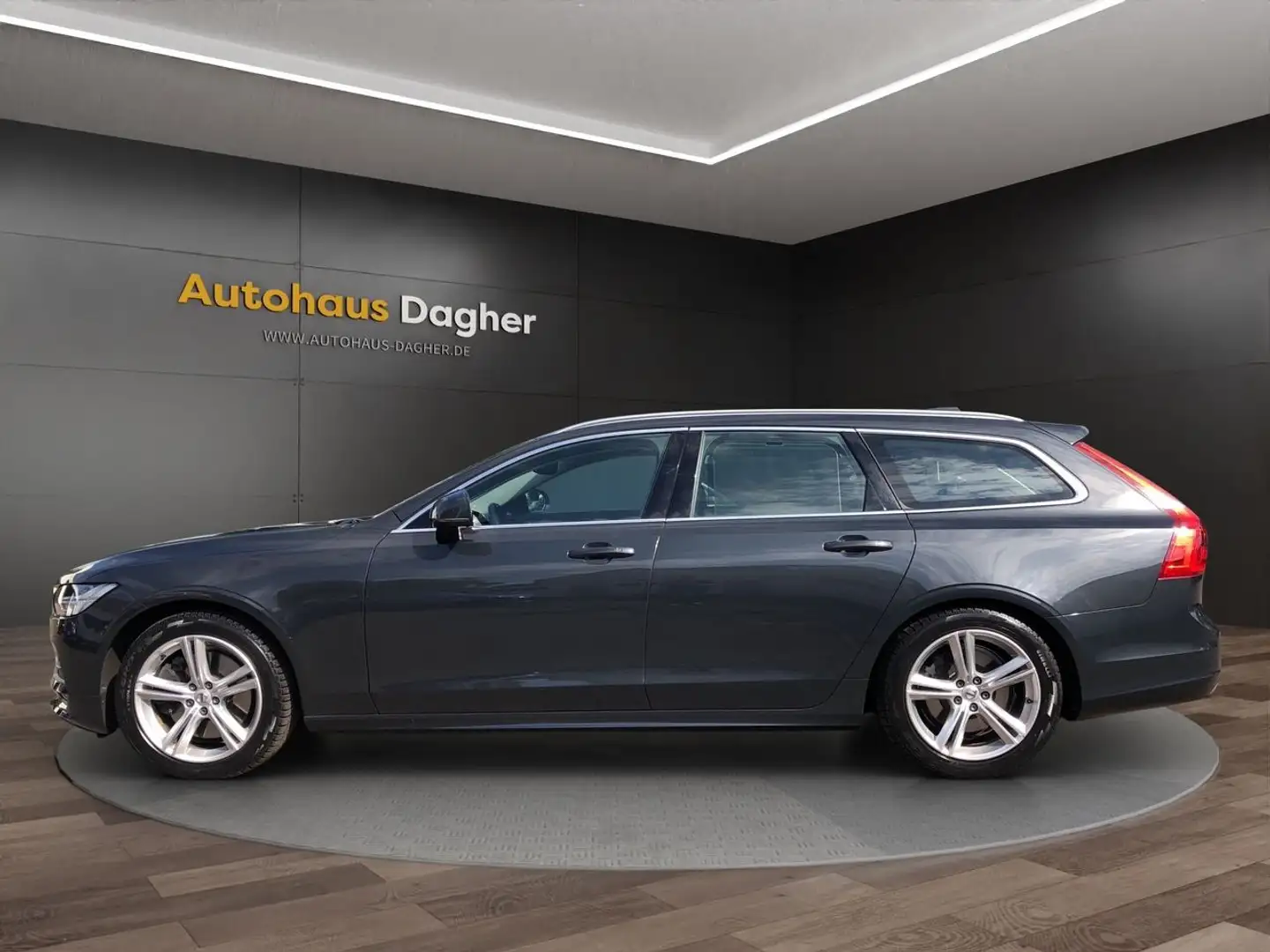 Volvo V90 T4 Kombi Momentum Automatik Leder Navi AHK Grau - 2