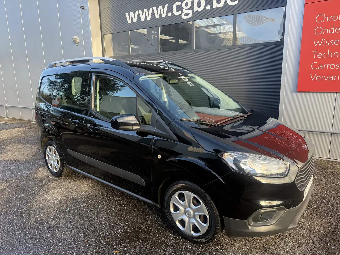 Ford Tourneo Connect 10I ECOBOOST Noir - 1