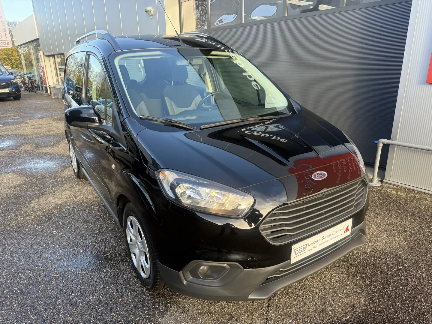 Ford Tourneo Connect 10I ECOBOOST Noir - 2