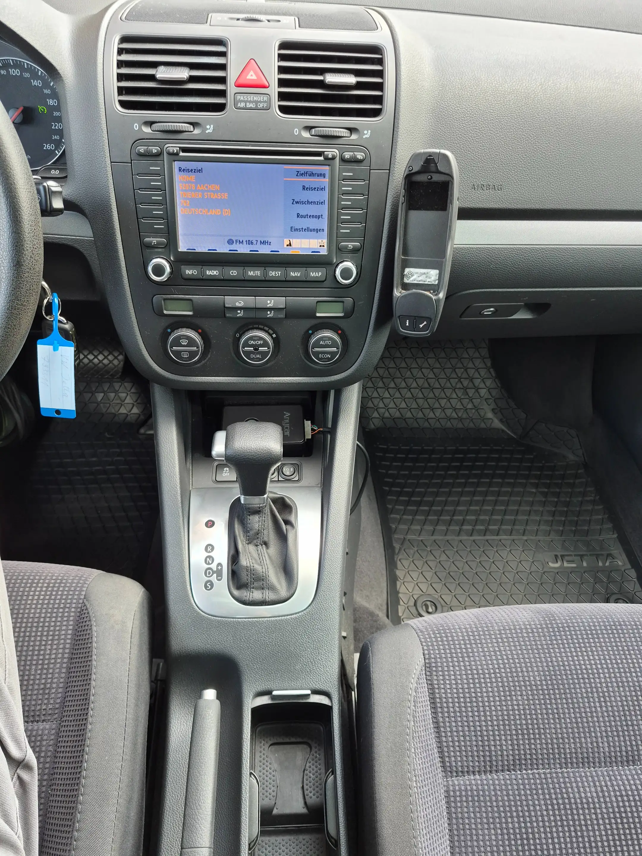 Volkswagen Jetta 2.0 Comfortline, Automatik, Tüv Neu — photo 8