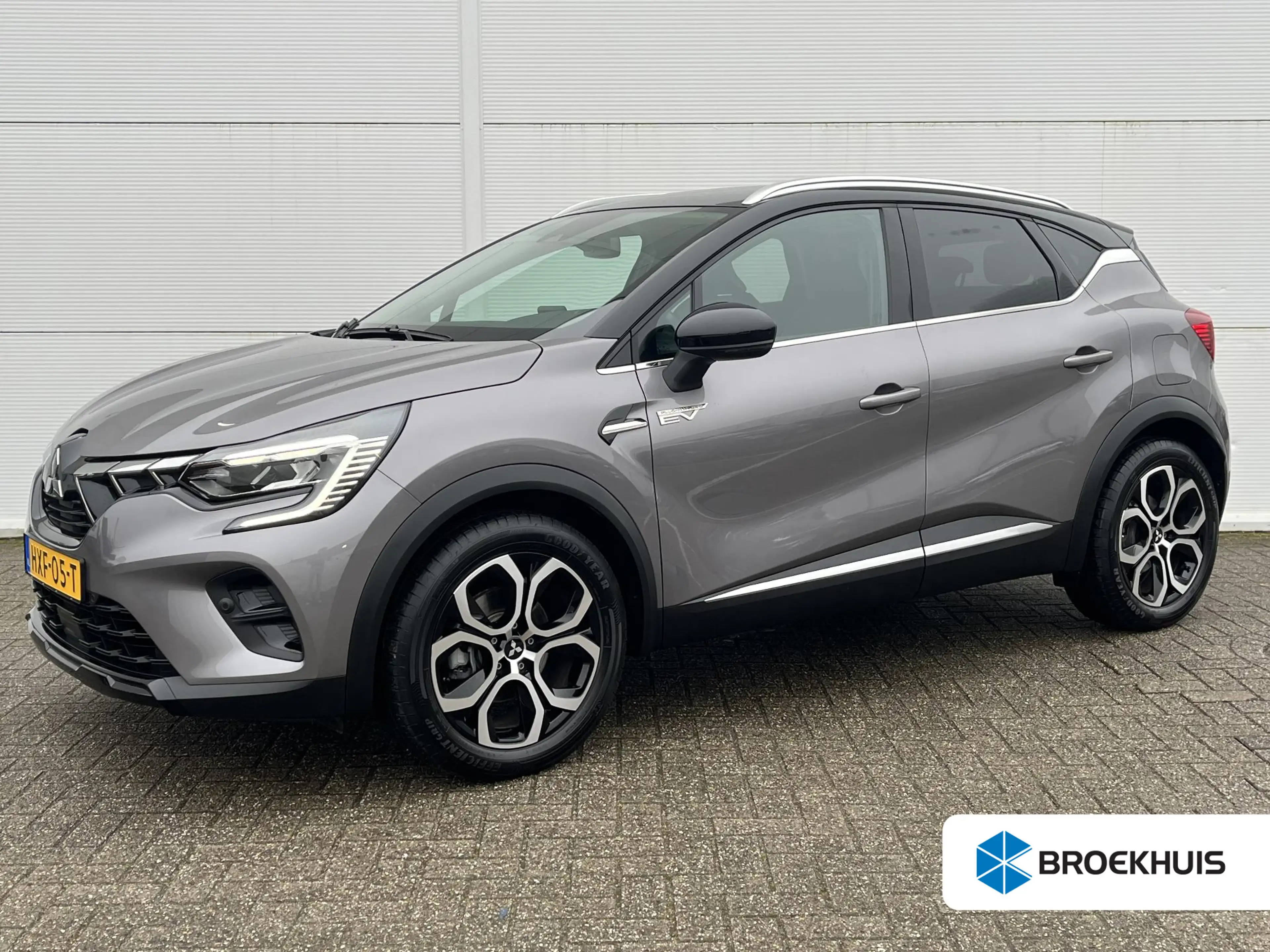 Mitsubishi ASX 1.6 PHEV AT First Edition / Apple Carplay/Android
