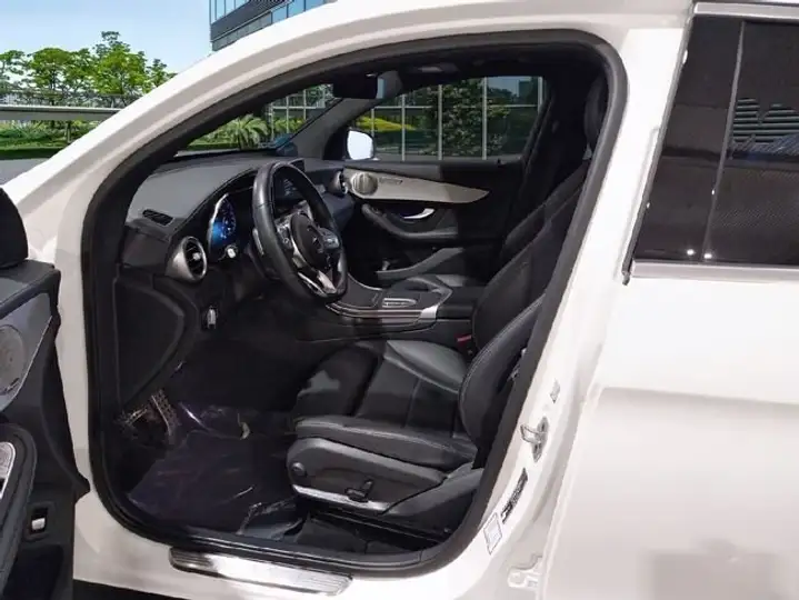 Mercedes-Benz GLC 2023, foto 7