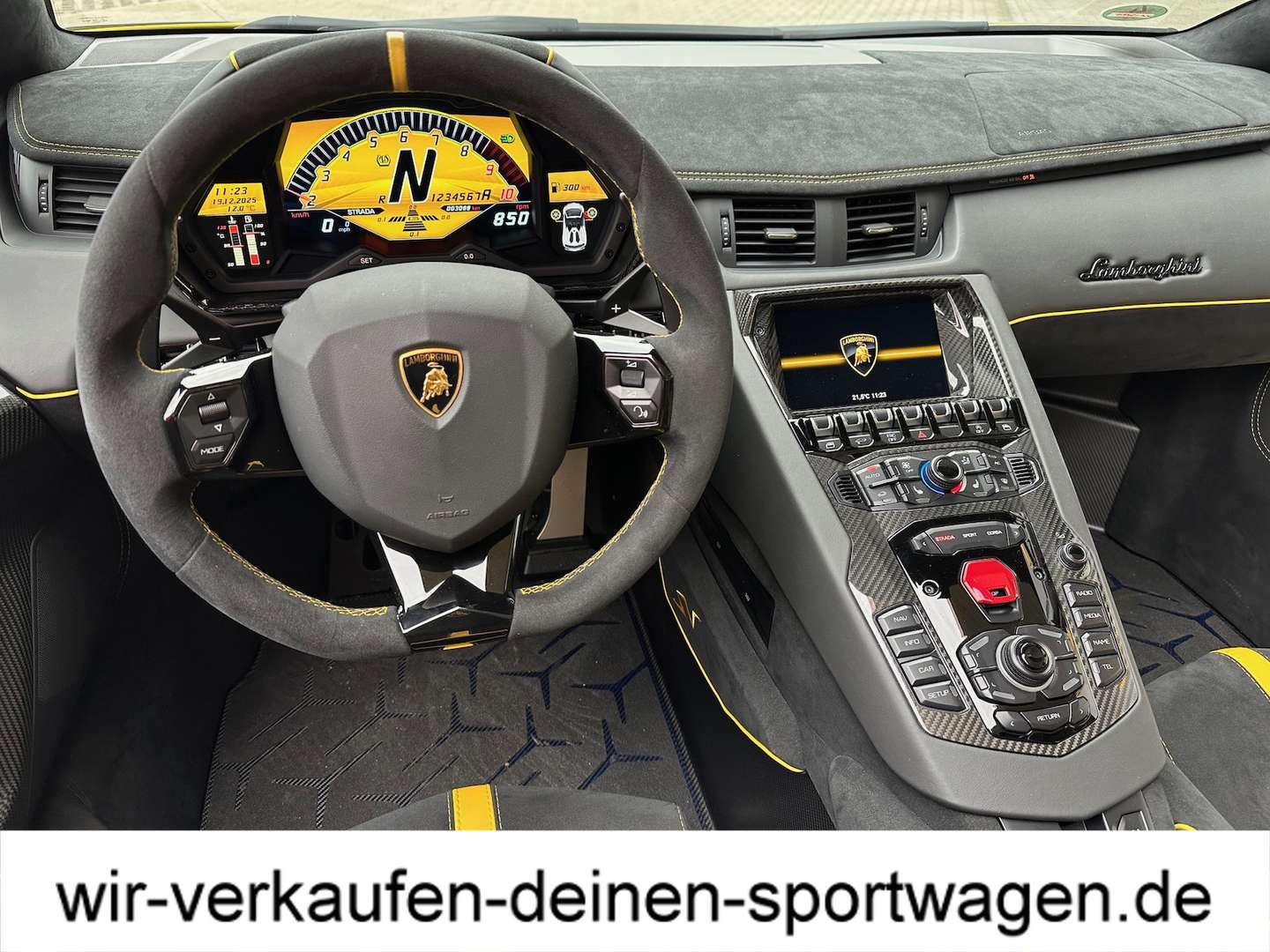 Lamborghini Aventador SV Roadster - - Joinsteer - #2