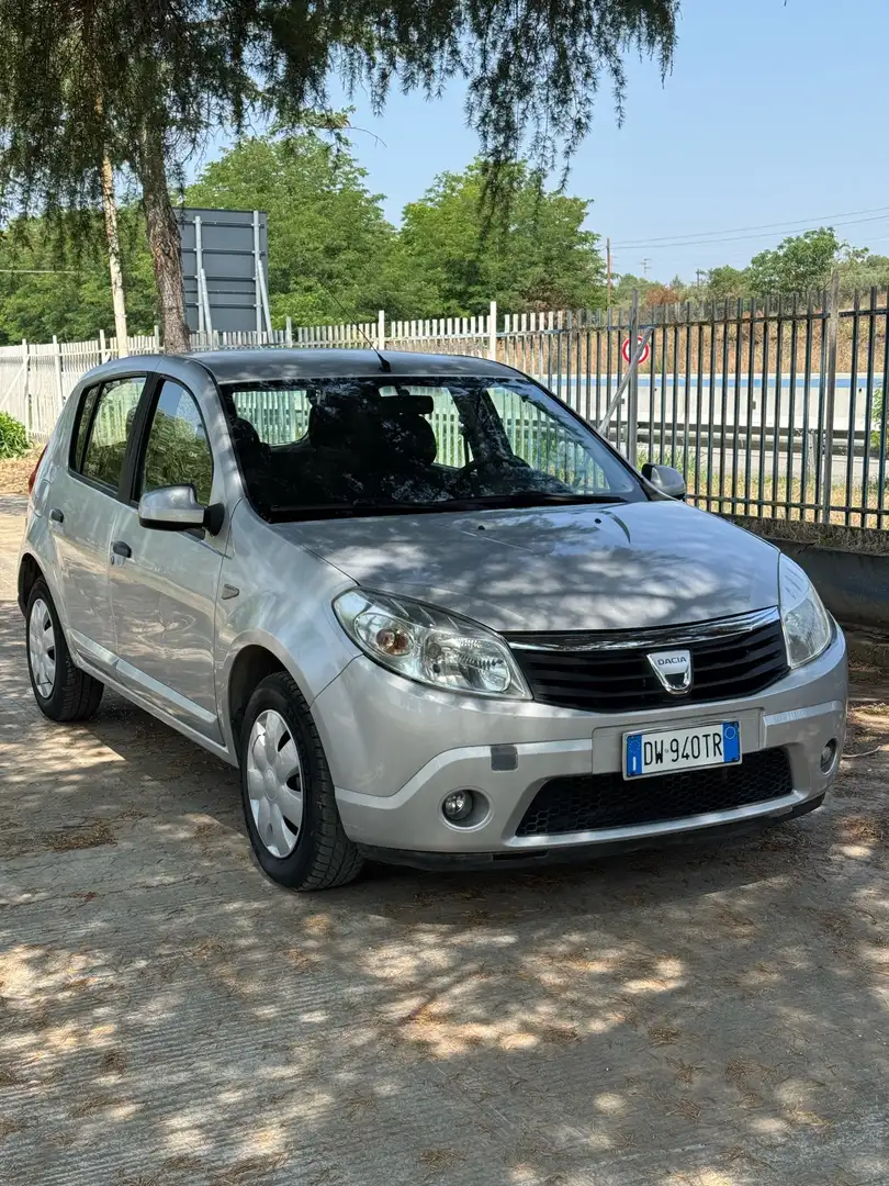 Dacia Sandero 1.4 8v Laureate Argento - 1