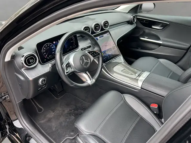 Mercedes-Benz C-Class view 7