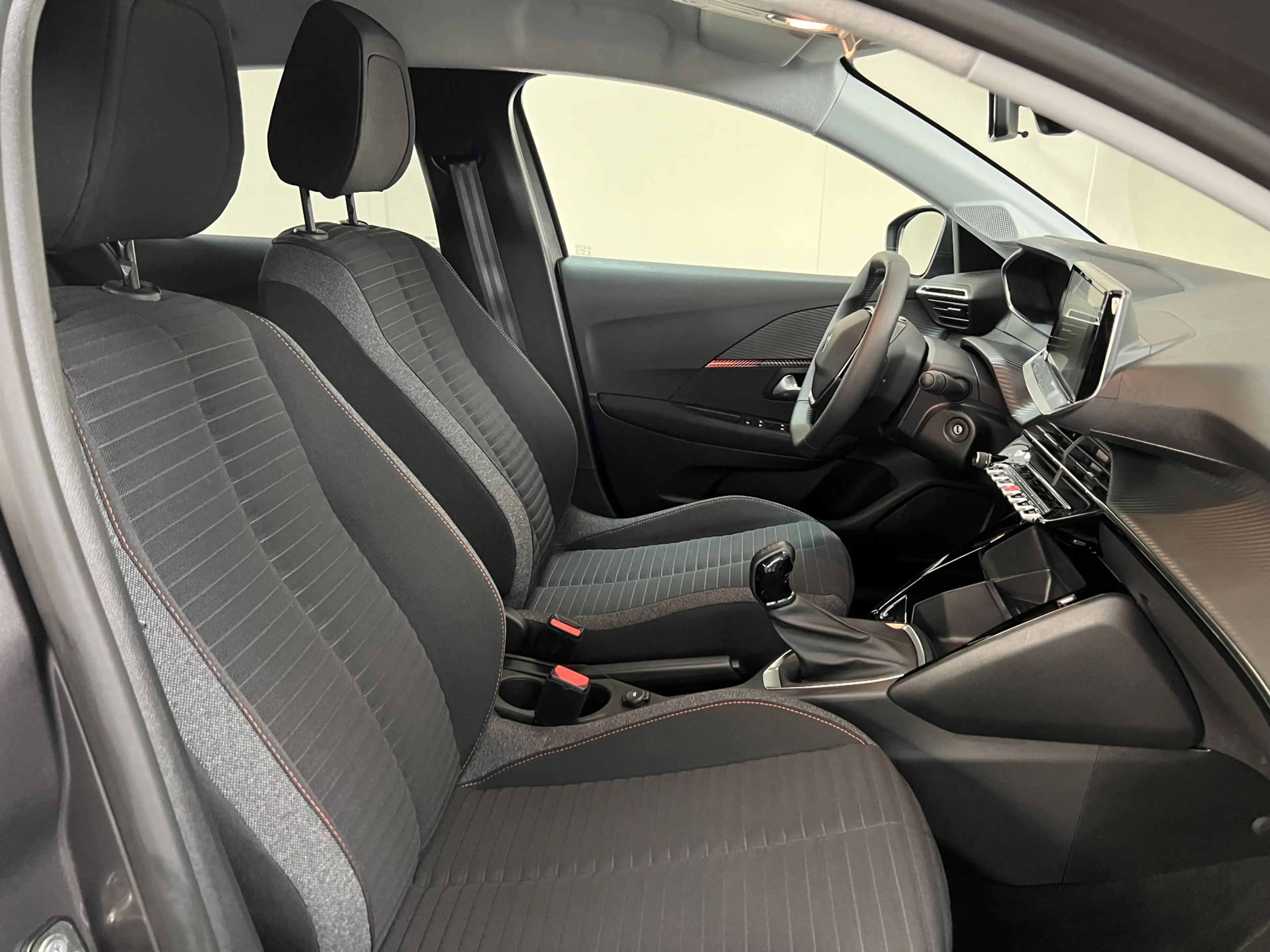 Peugeot 208 1.2 PureTech Active Pack Airco, Cr. Control, Apple — photo 12