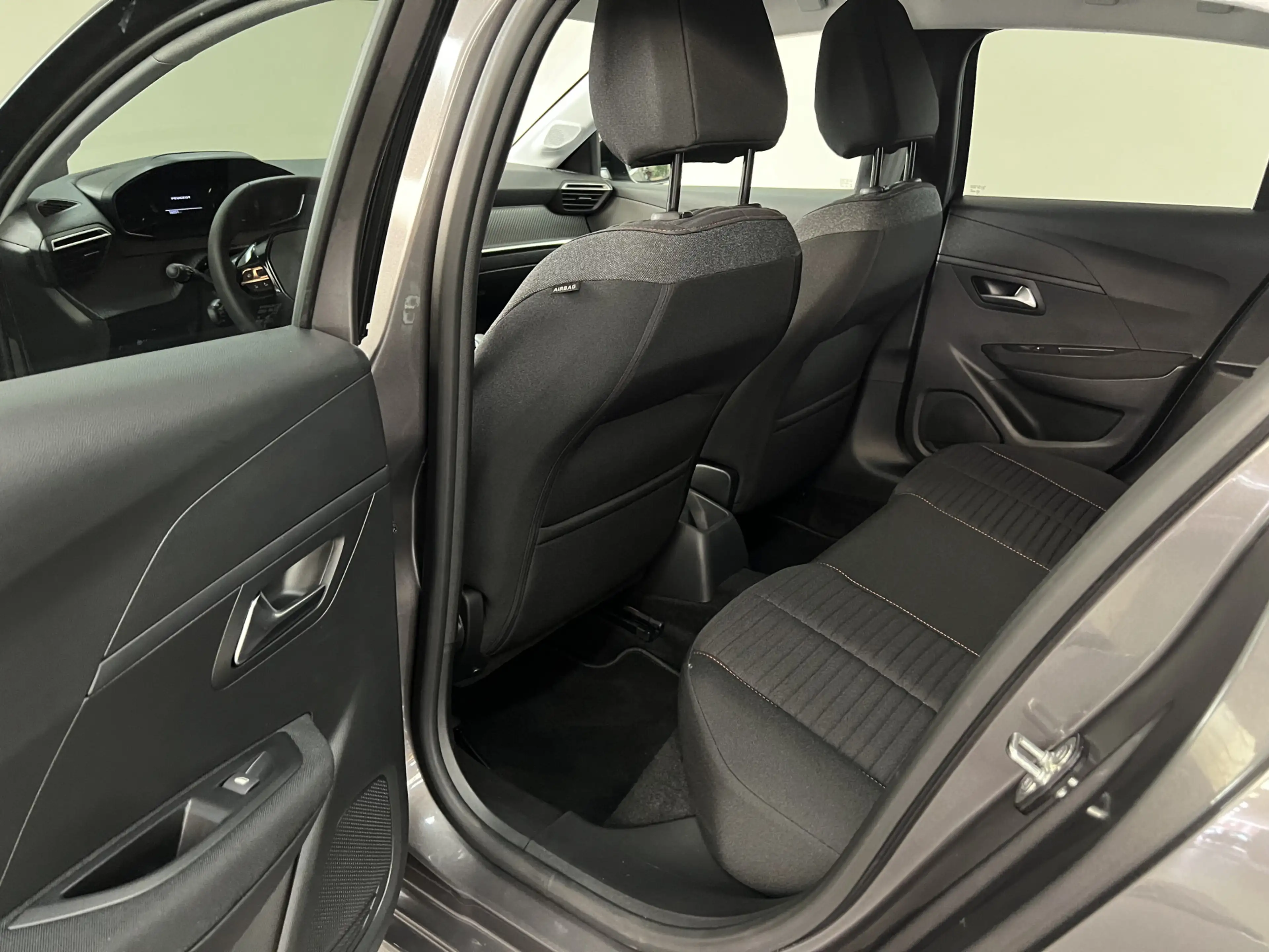 Peugeot 208 1.2 PureTech Active Pack Airco, Cr. Control, Apple — photo 10
