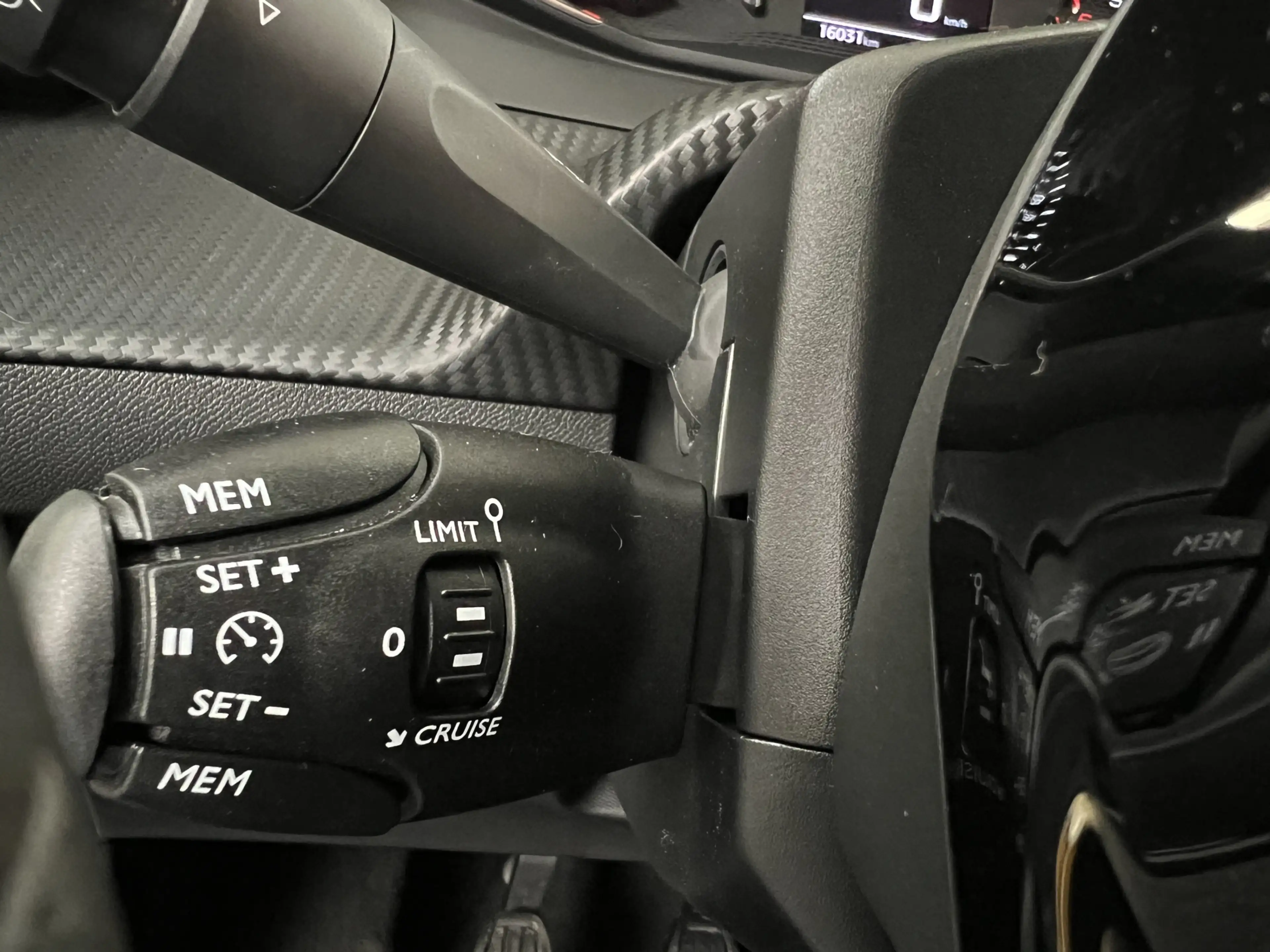 Peugeot 208 1.2 PureTech Active Pack Airco, Cr. Control, Apple — photo 17
