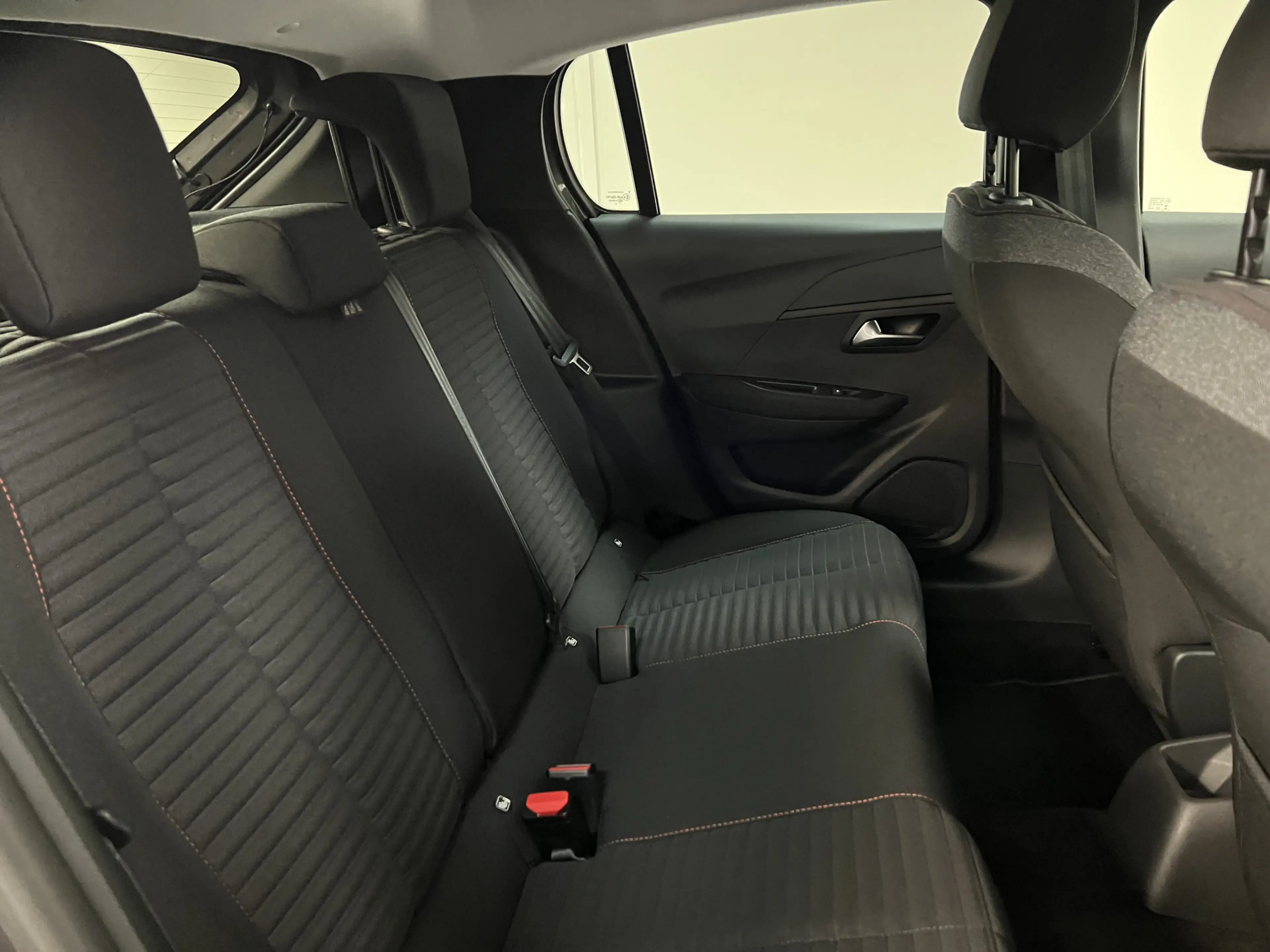 Peugeot 208 1.2 PureTech Active Pack Airco, Cr. Control, Apple — photo 13