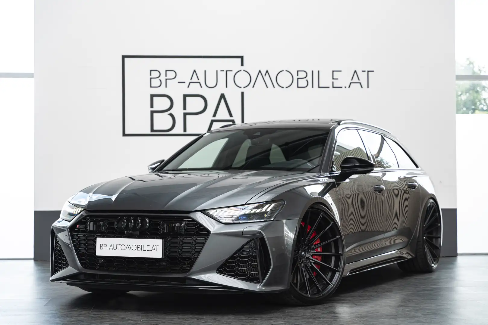 Audi RS6 4.0 TFSI quattro // 1 of 1 / 23 Zoll Wheelforce // Grau - 1