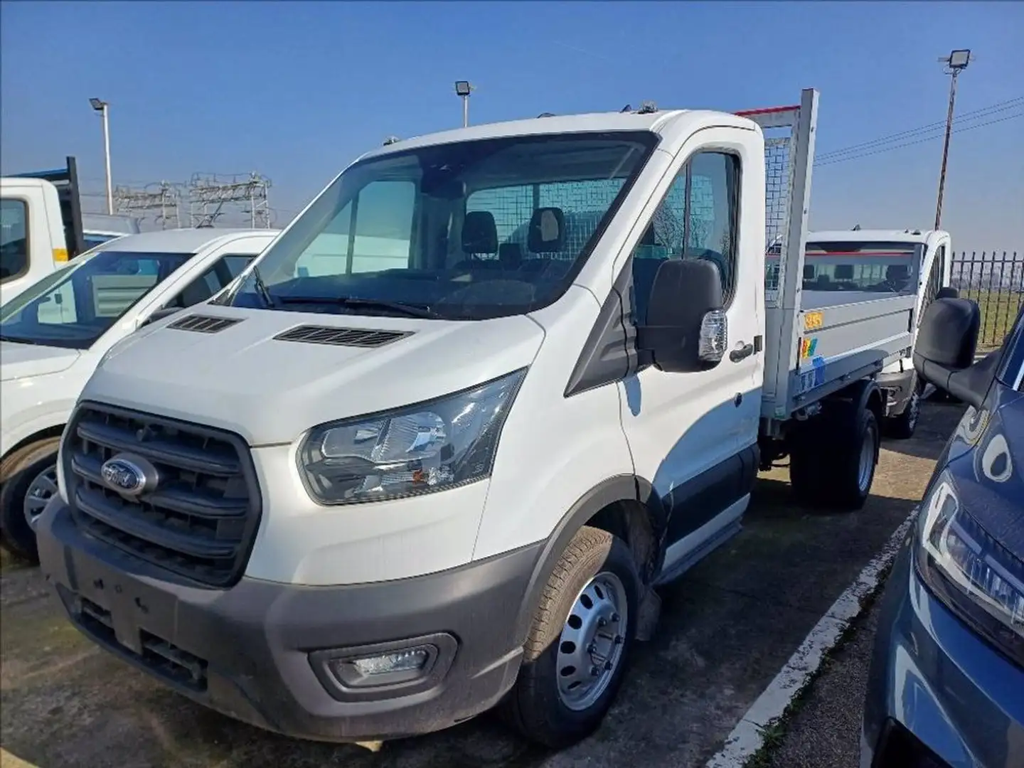 Ford Transit 350 tr.post. 2.0 tdci 130cv trend L2 r.gem. E6 Bianco - 1