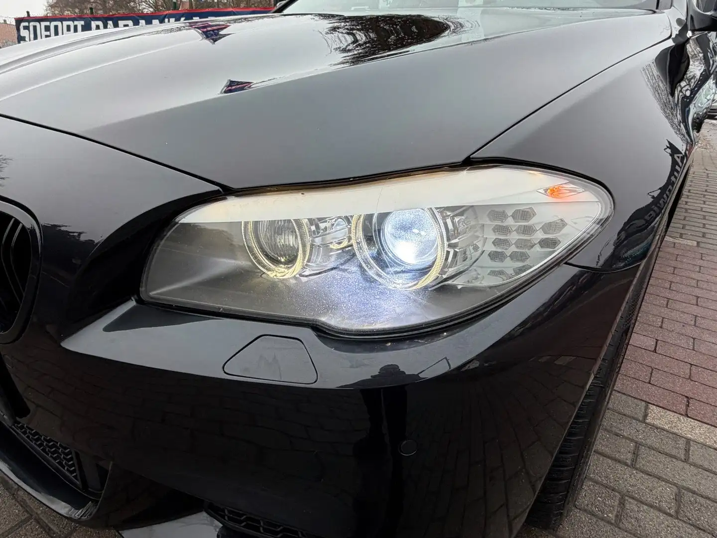 BMW 528 i Limousine*Aut.*Leder*Navi*Xenon*VOLL Schwarz - 2