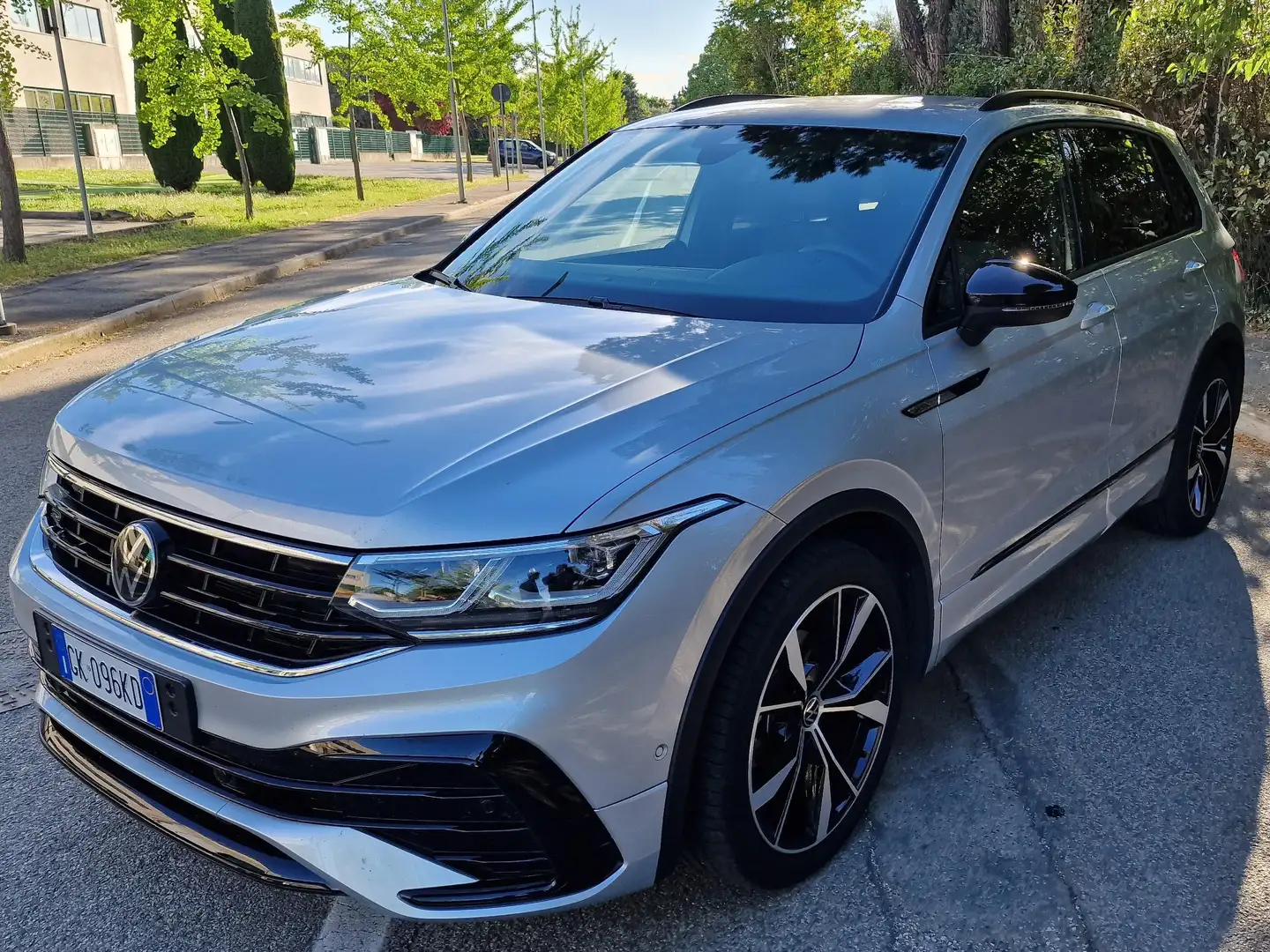 Volkswagen Tiguan Tiguan 1.5 tsi R-Line 150cv dsg IMPIANTO GPL Silber - 1