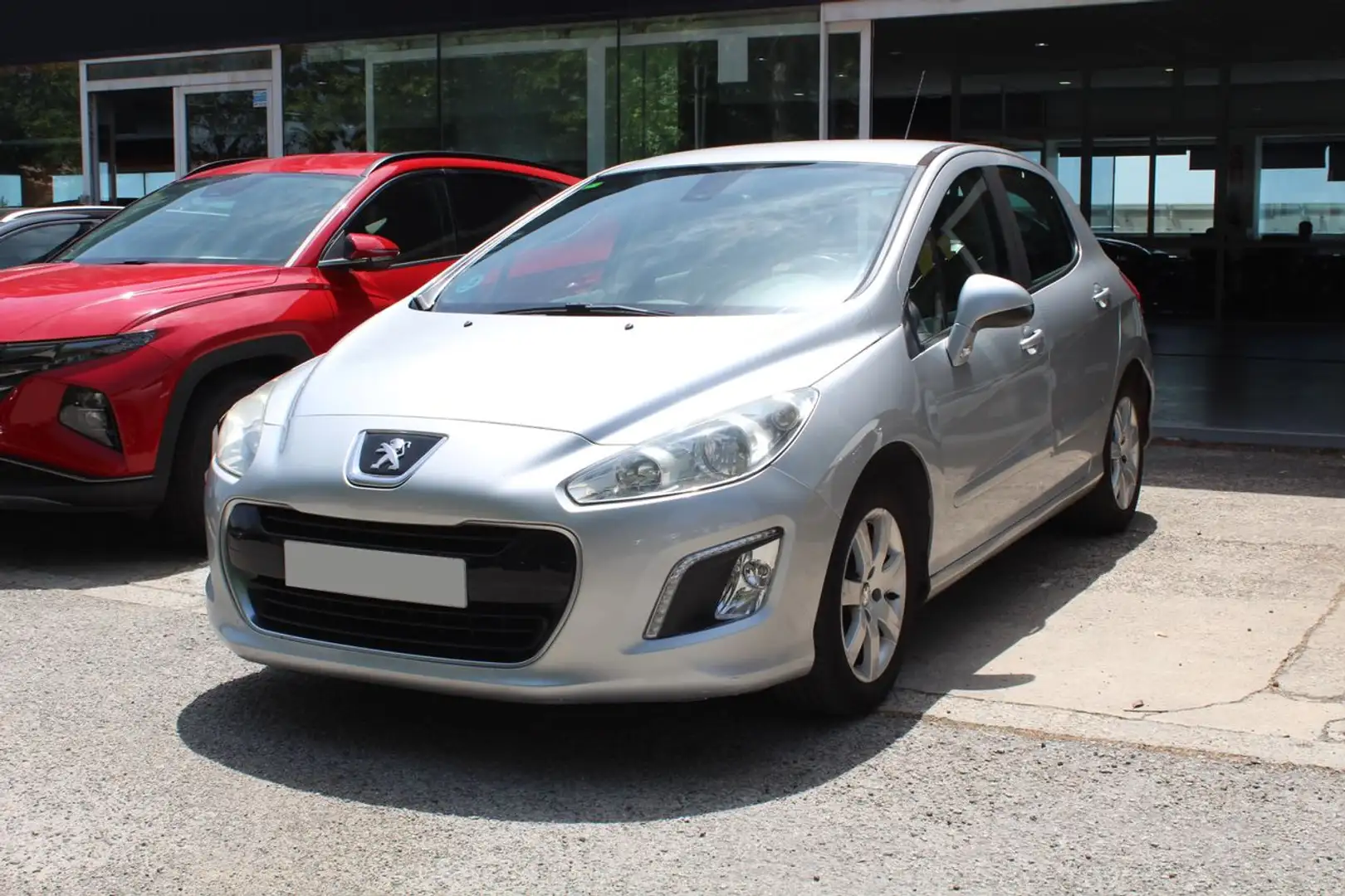 Peugeot 308 5P Access 1.6 VTi 120 Gris - 2