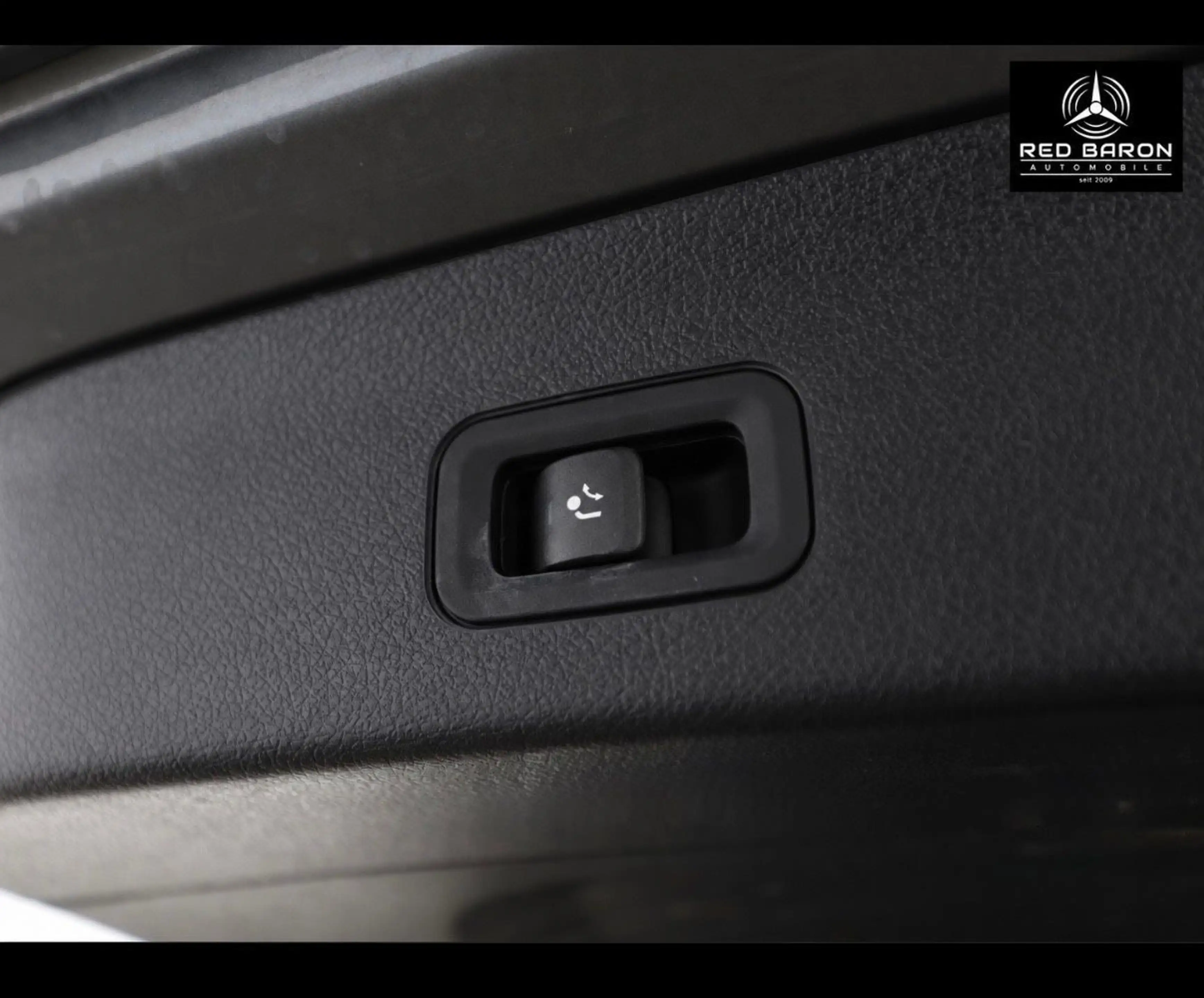 Mercedes-Benz GLS 400 d AMG 4Matic 9-G BURMESTER PANORAMA 2-H — photo 12