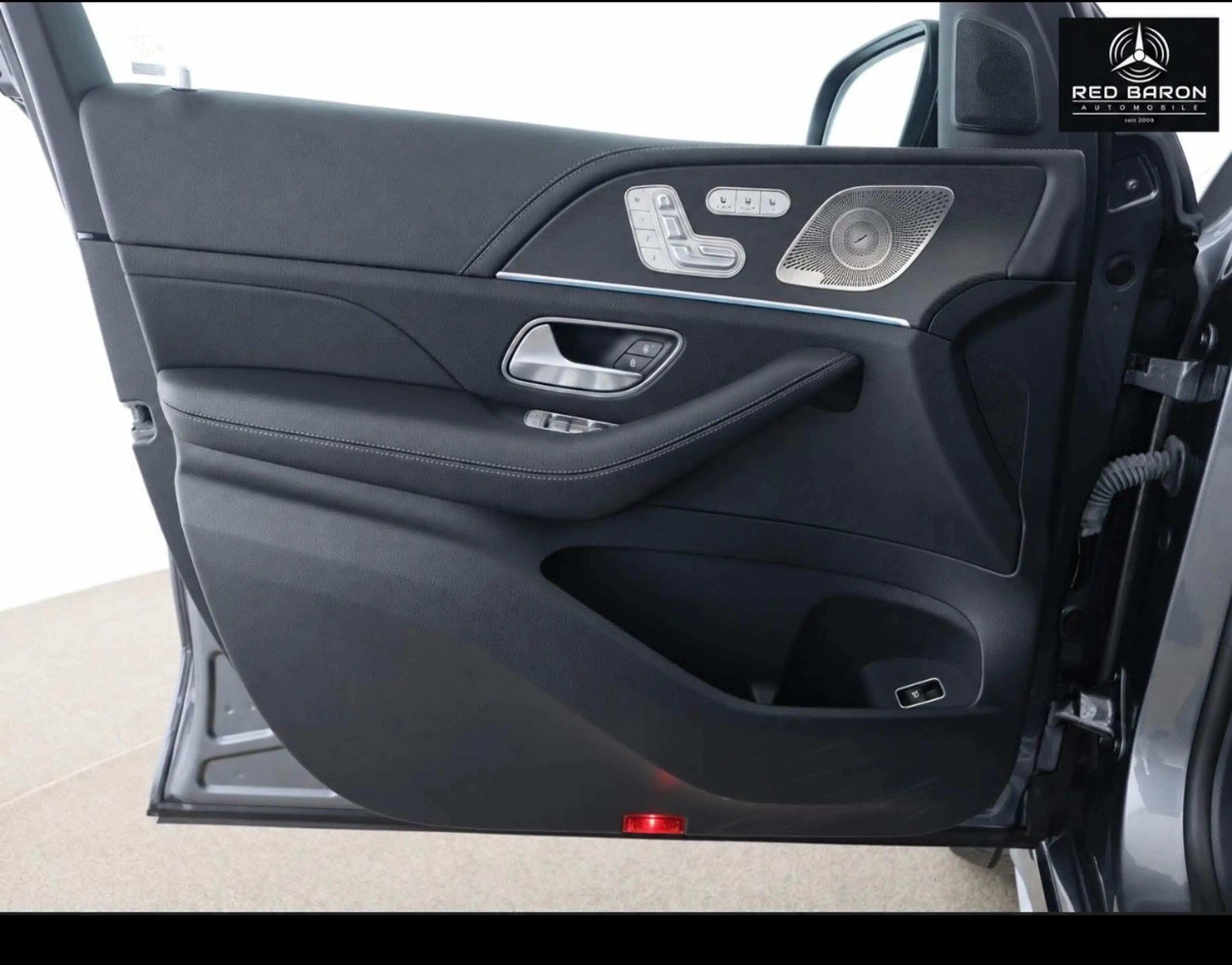 Mercedes-Benz GLS 400 d AMG 4Matic 9-G BURMESTER PANORAMA 2-H — photo 11