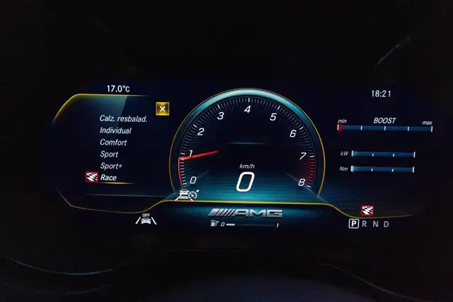 Mercedes-Benz Amg GT view 12