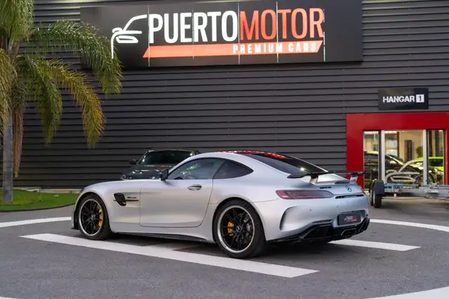 Mercedes-Benz Amg GT view 4