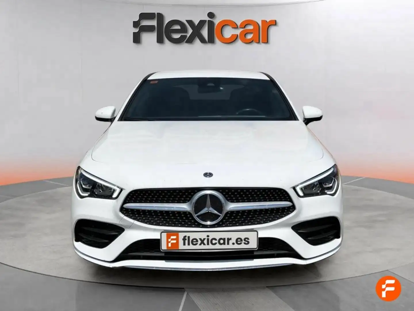 Mercedes-Benz CLA 180 Blanc - 2