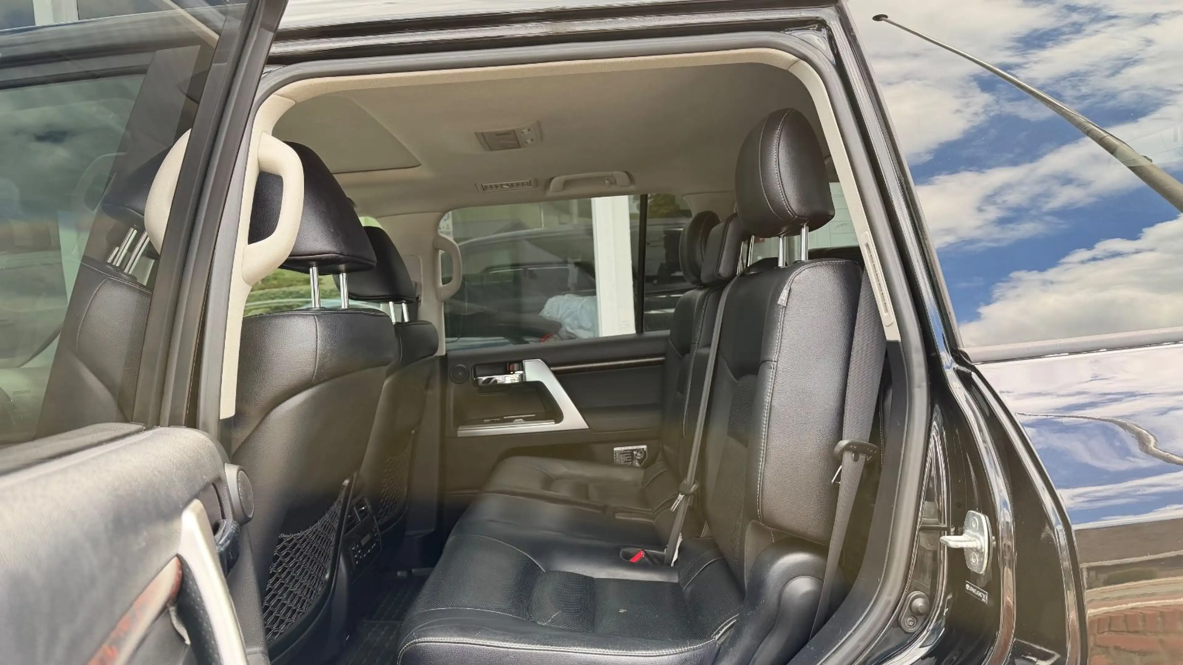 Toyota Land Cruiser LAND CRUISER 200 EXECUTIVE 7-SITZE/DEUTSCH/2.HD — photo 10