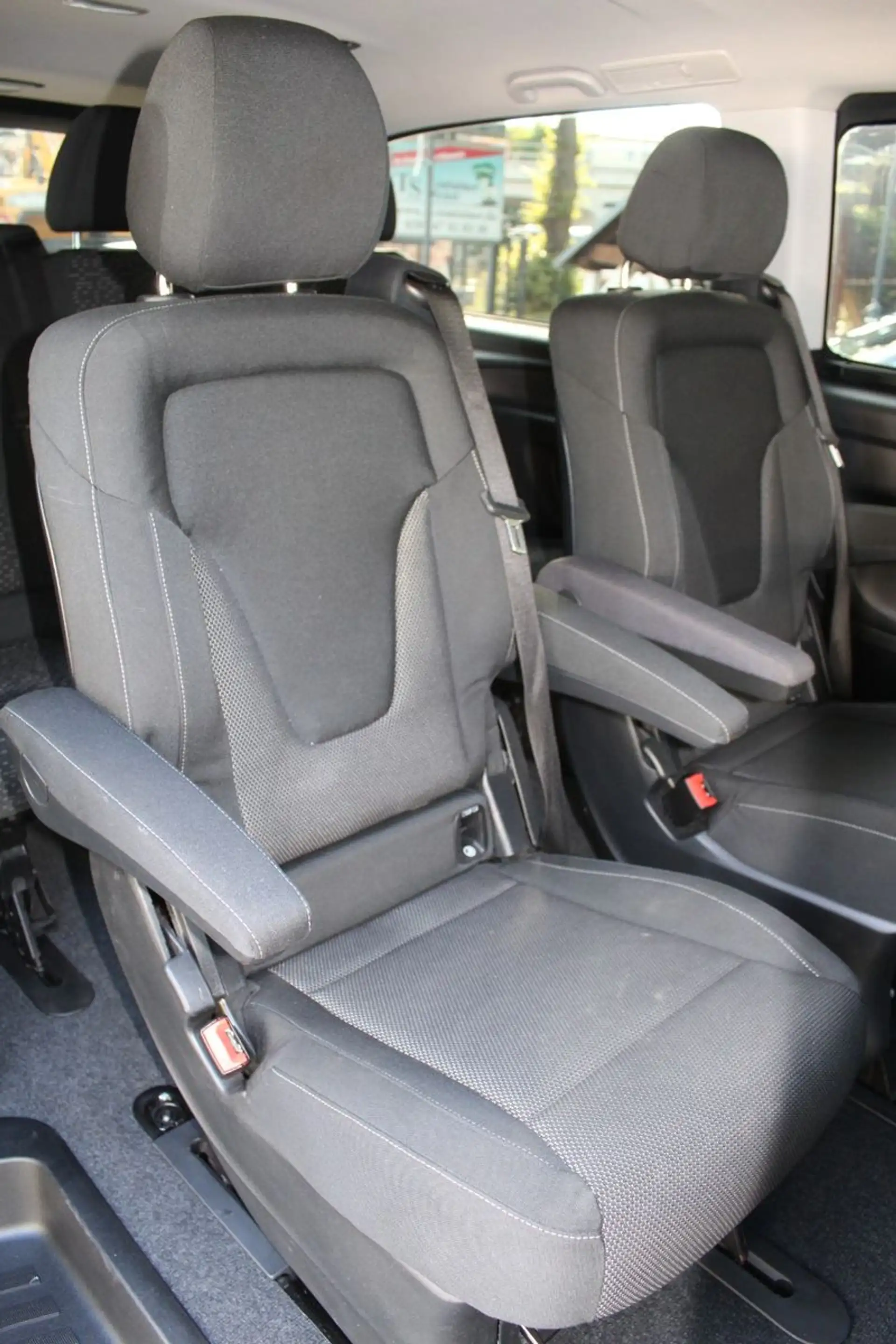 Mercedes-Benz Vito Tourer 116 CDI Pro extralan 7-G 7-SITZER — photo 18