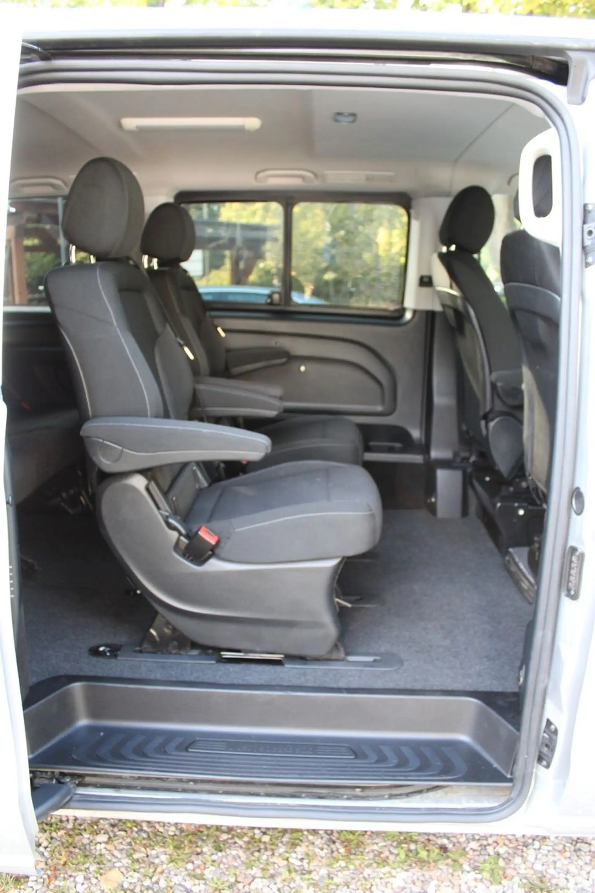 Mercedes-Benz Vito Tourer 116 CDI Pro extralan 7-G 7-SITZER — photo 14