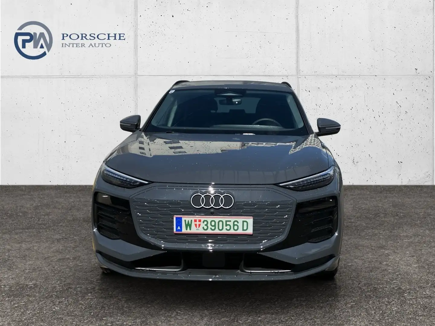 Audi Q6 e-tron e-tron Grau - 2