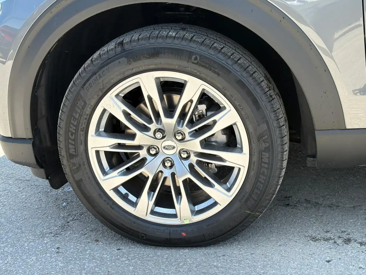 Ford Explorer photo Ford Explorer