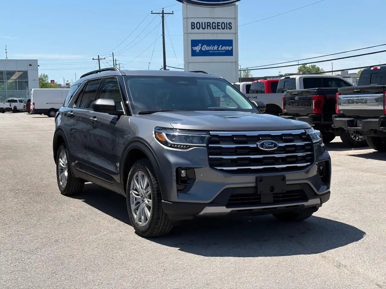 Ford Explorer photo Ford Explorer