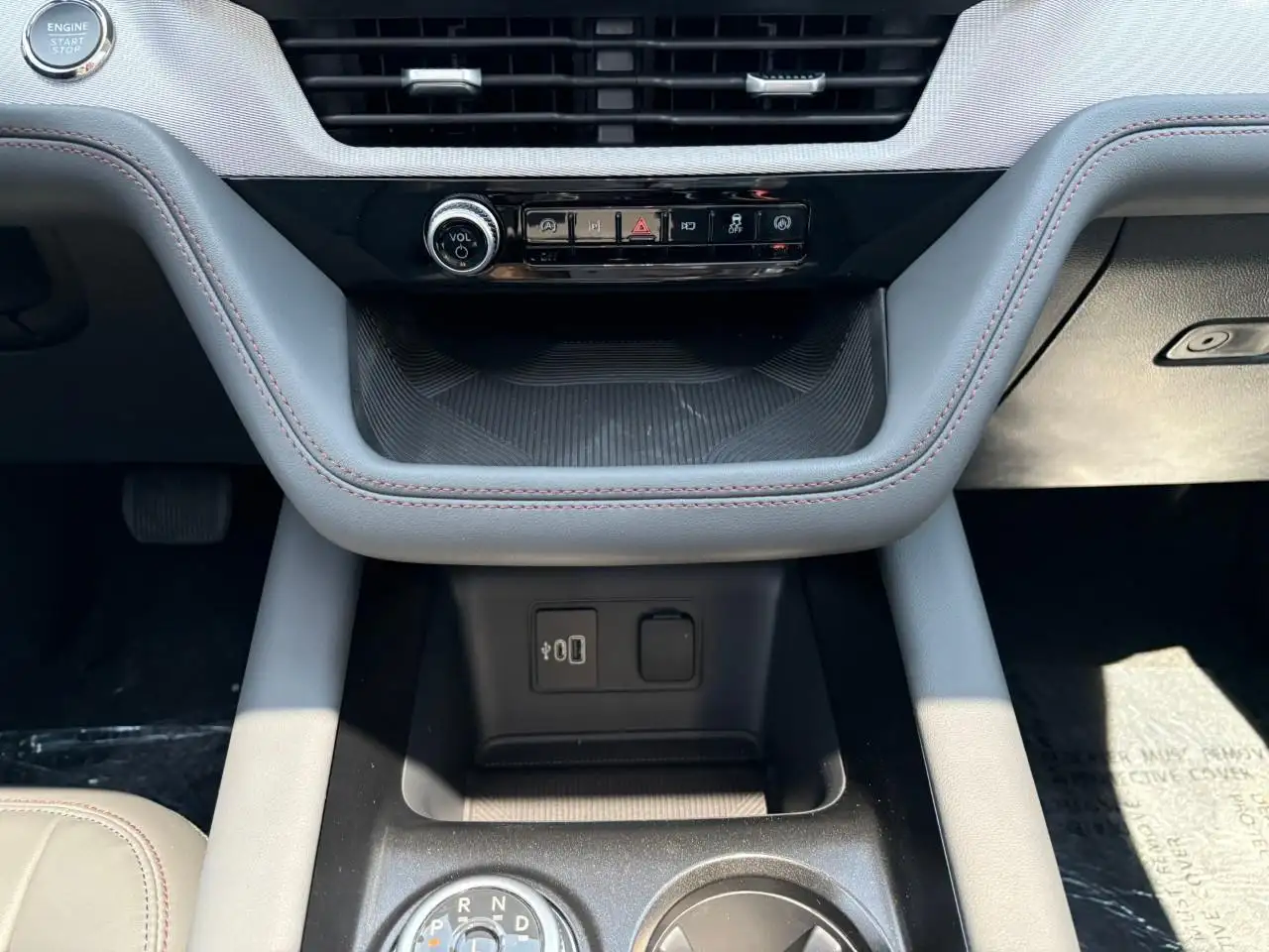 Ford Explorer photo Ford Explorer