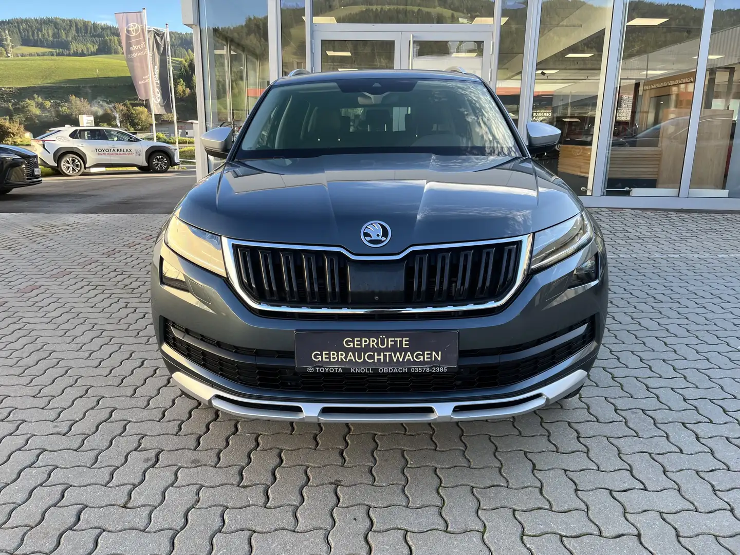 Skoda Kodiaq Scout 4x4 Gris - 2