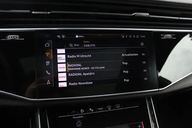 Audi Q8 view 23