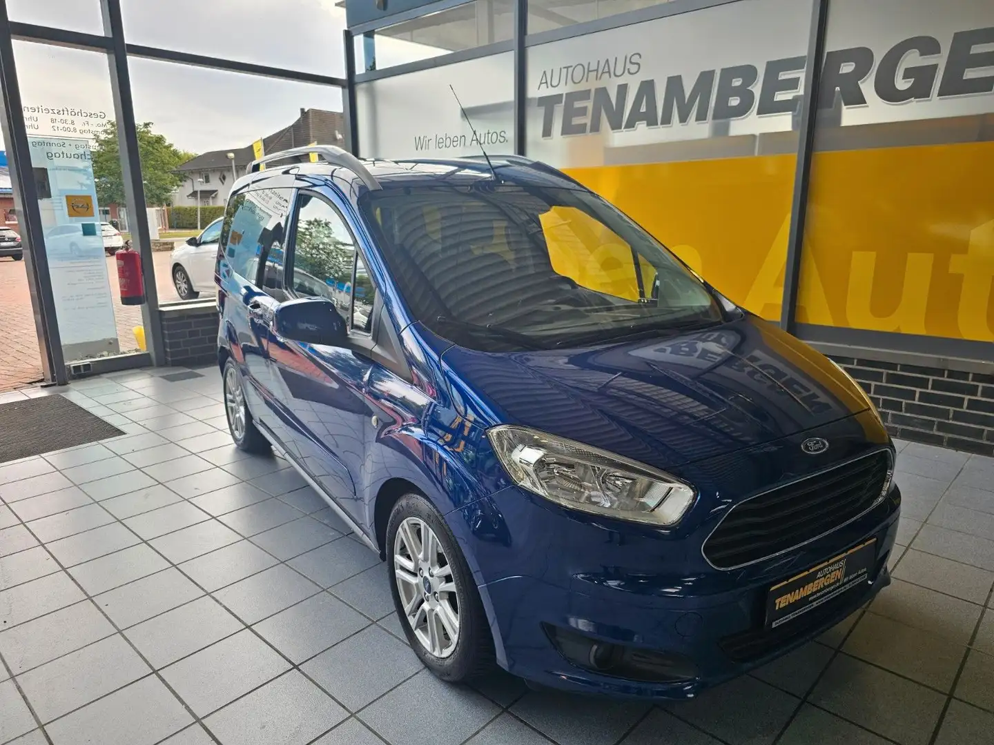 Ford Tourneo Courier Titanium behzb. Windschutzschei Blauw - 2