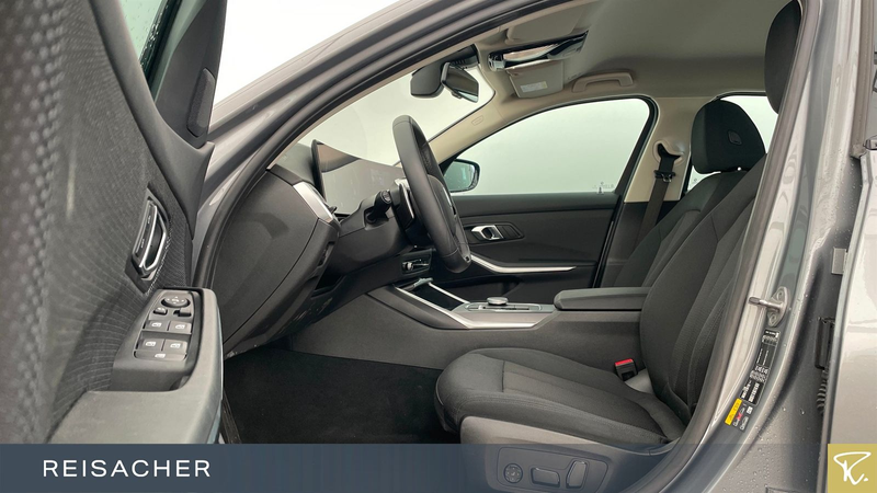 BMW 330 e A xDrive Lim Autom — photo 4