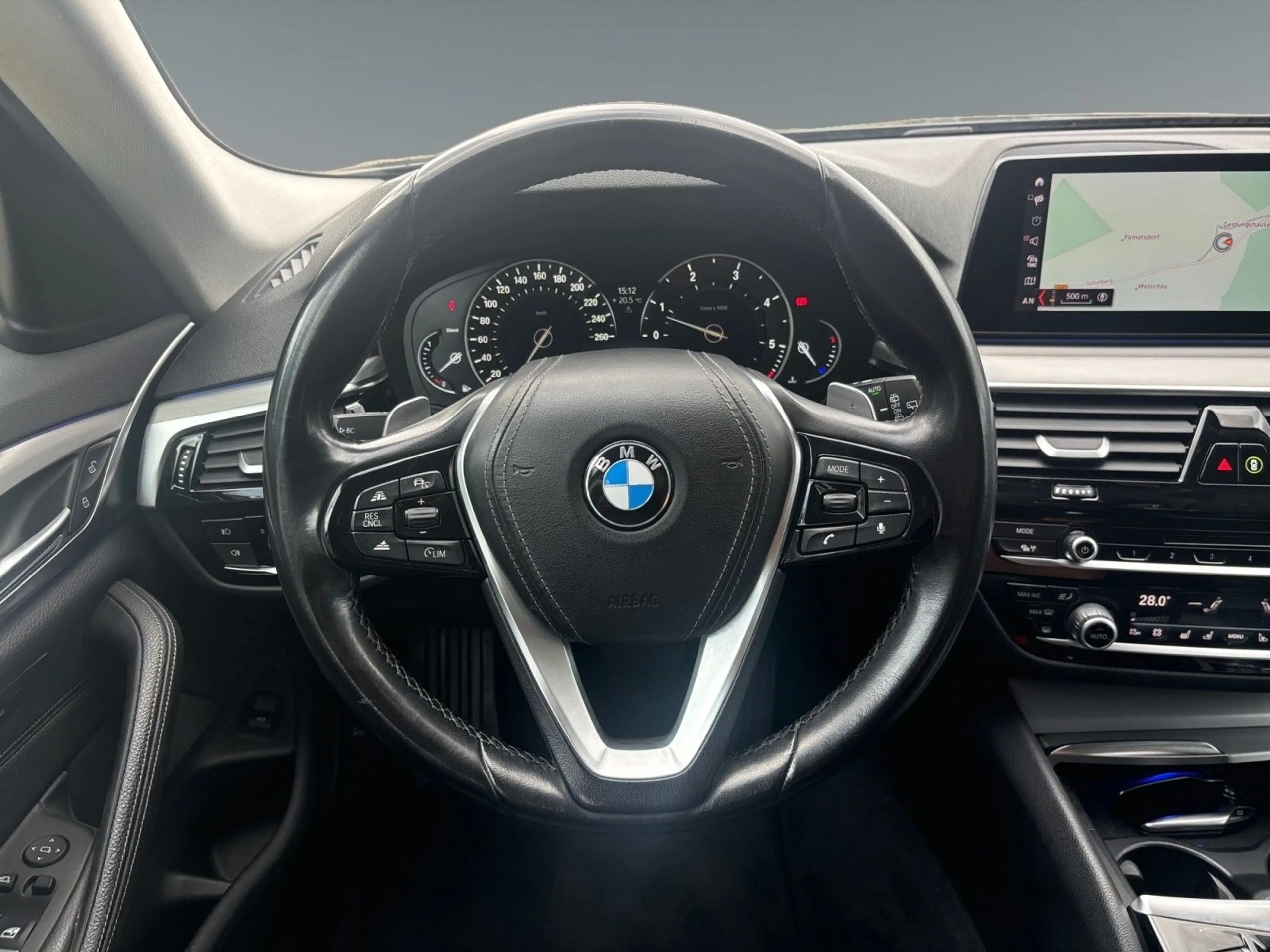 BMW 540 d xDrive Sport Line Leder Navi AHK 4xSitzh — photo 11
